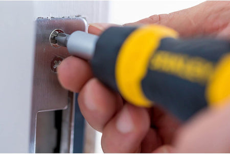 066358 Multi-Bit Stubby Screwdriver