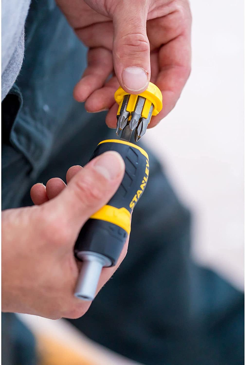 066358 Multi-Bit Stubby Screwdriver