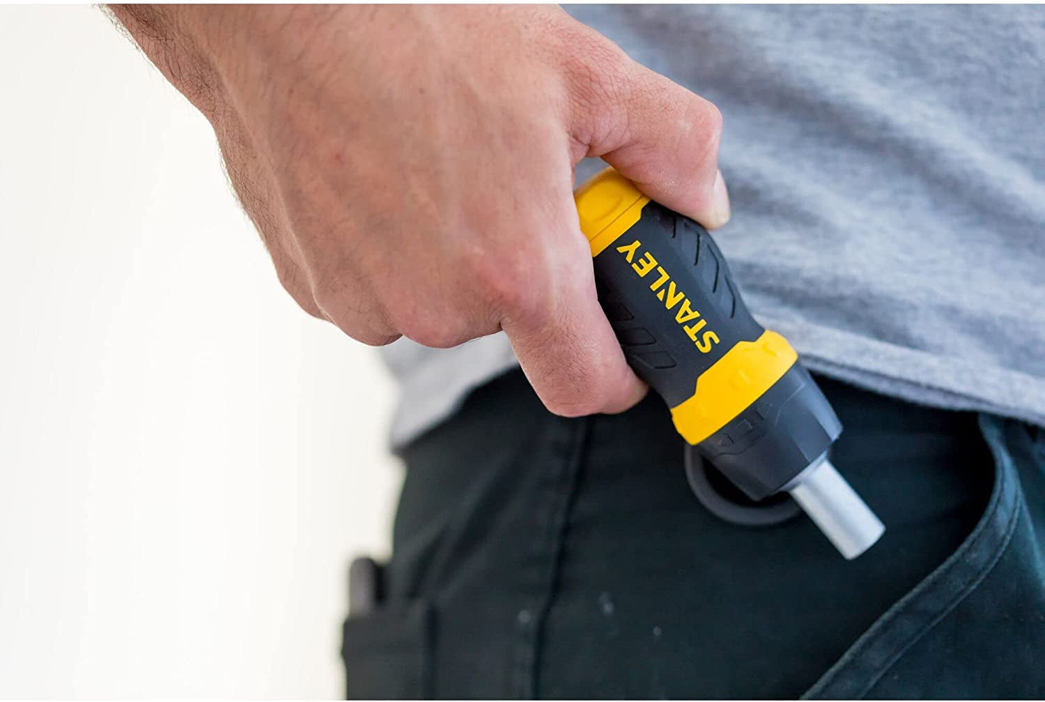 066358 Multi-Bit Stubby Screwdriver