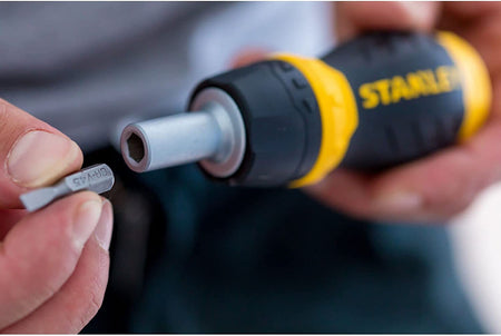 066358 Multi-Bit Stubby Screwdriver